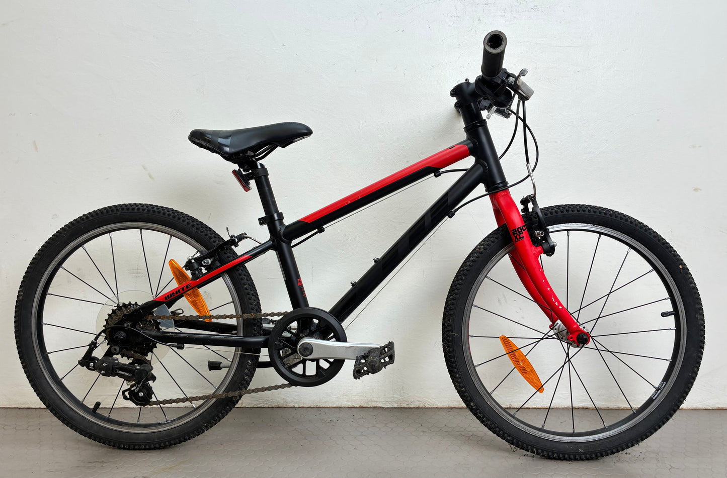 White 200 XC, 20”, 7 växlar, bättre begagnat skick