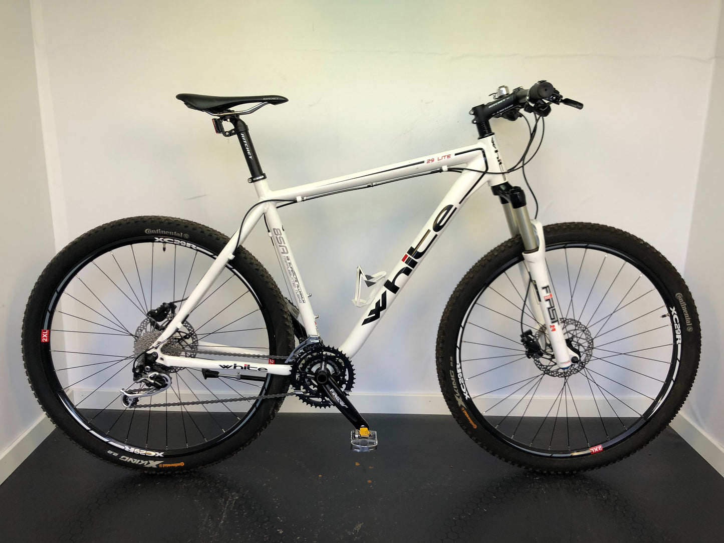 White 29 Lite, 29", 27 växlar, bättre begagnat skick