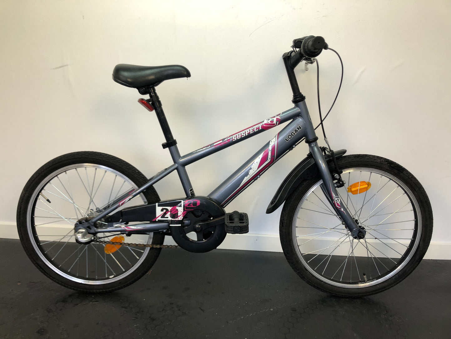 Logan Suspect, 20", 3 växlar, bra begagnat skick