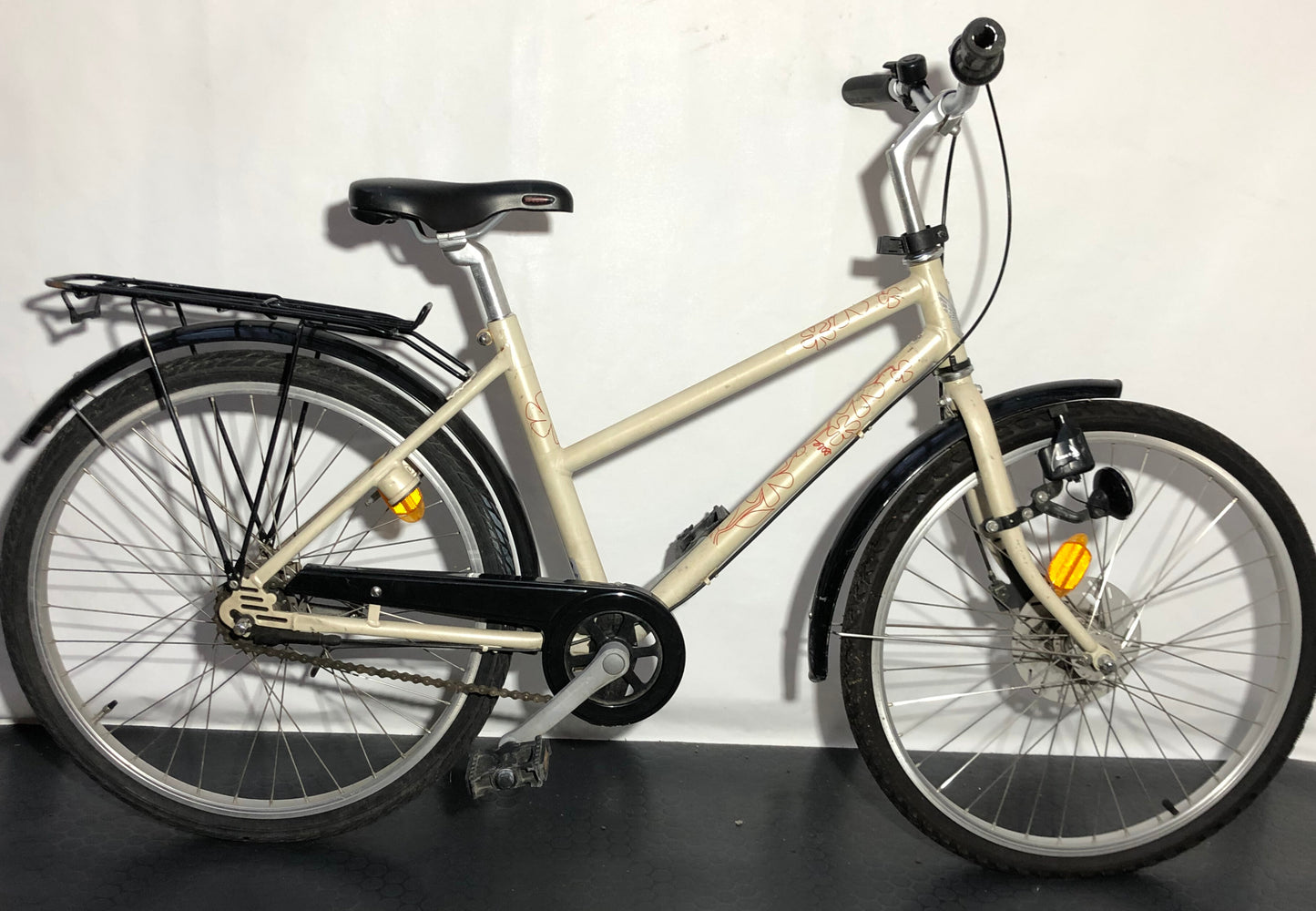 Skeppshult Flickcykel, 24", 7 växlar, bra begagnat skick