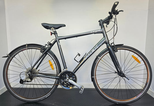 Trek 7.3FX, 28", 24 växlar, bra begagnat skick