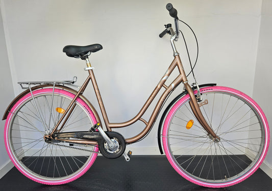 Vega Dalarö, 28", 3 växlar, bättre begagnat skick