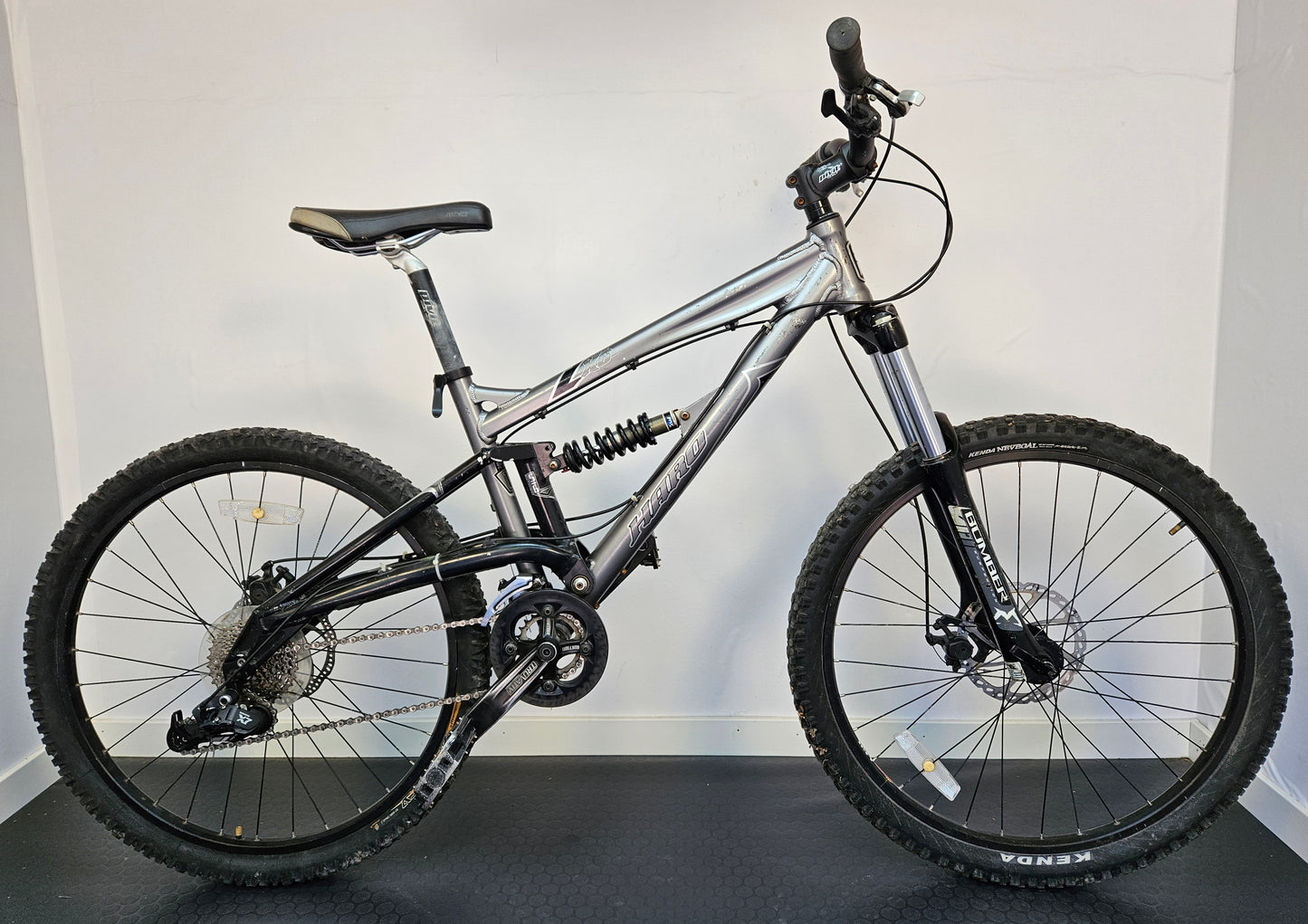 Haro Extreme X6, 26", 24 växlar, bättre begagnat skick