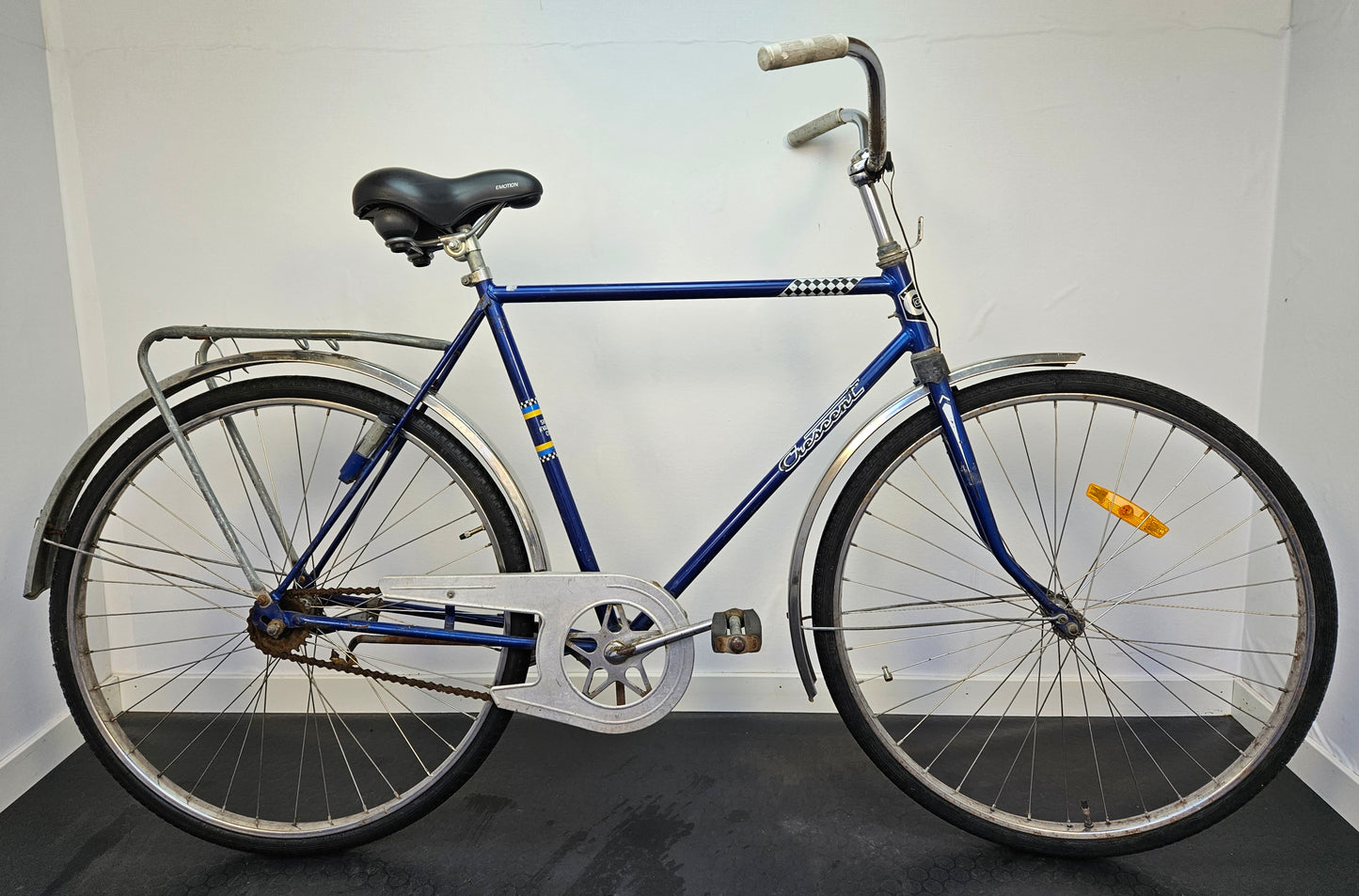Crescent City, 28", bra begagnat skick