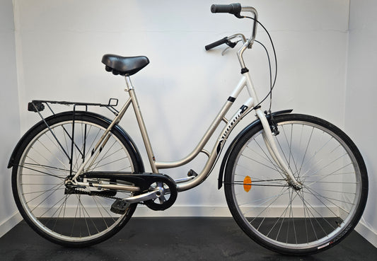 Svalan Shopping, 28", 3 växlar, bättre begagnat skick