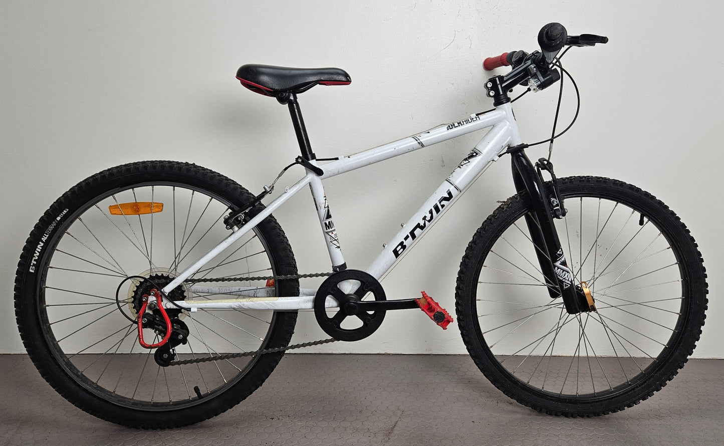 Btwin Rockrider 300, 24", 5 växlar, bra begagnat skick
