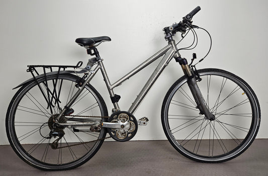 Nishiki 422 Cross Hybrid Allroads, 28", 24 växlar, bättre begagnat skick