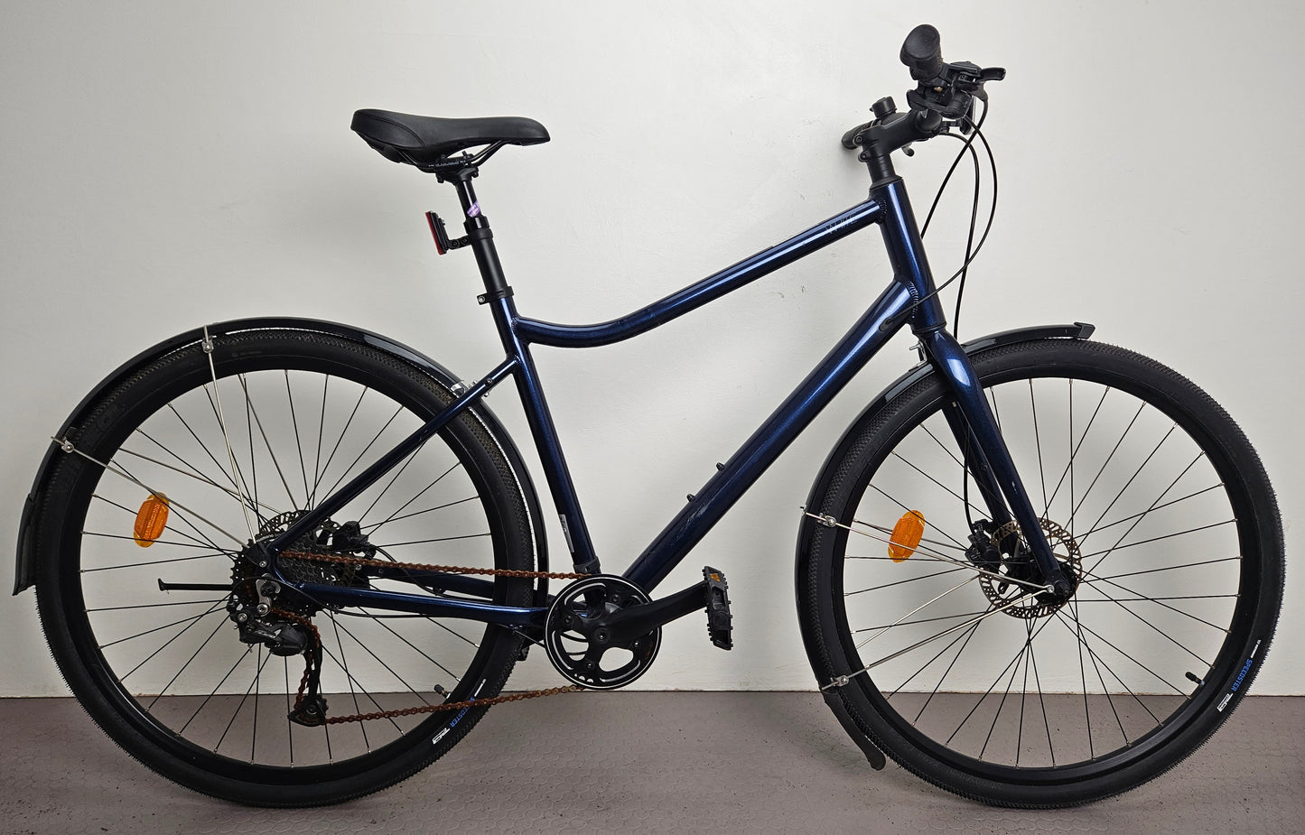 White AX 290+ Midnight Blue, 28", 9 växlar, bättre begagnat skick