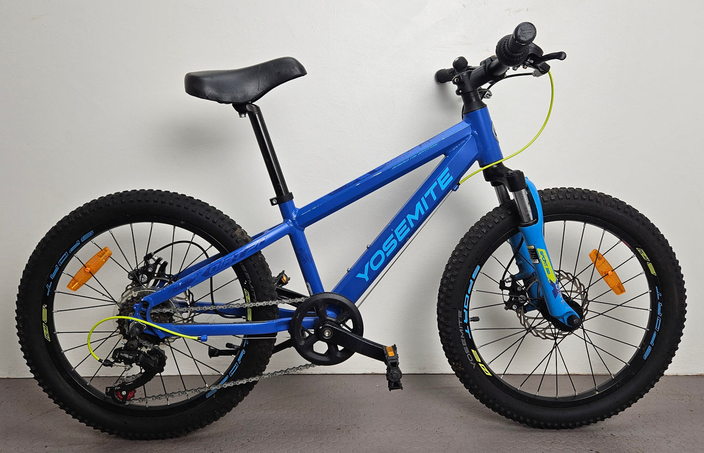 Yosemite X-Dirt, 20", 6 växlar, bättre begagnat skick