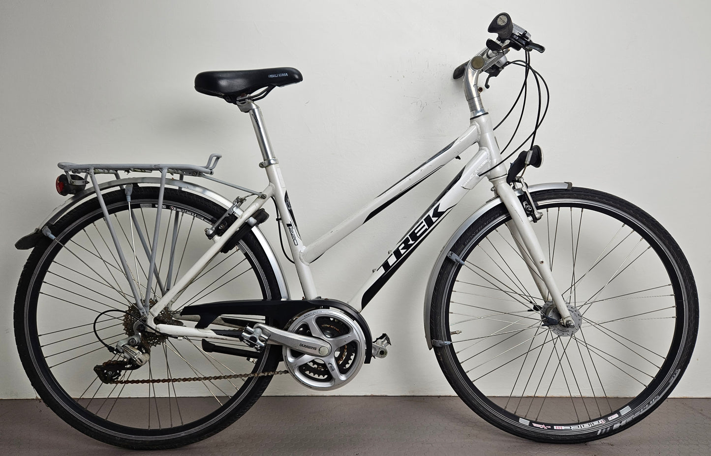 Trek T220, 28", 24 växlar, bättre begagnat skick