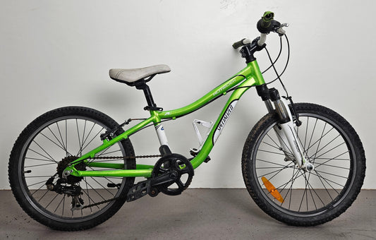 Specialized Hotrock, 20", 6 växlar, bättre begagnat skick