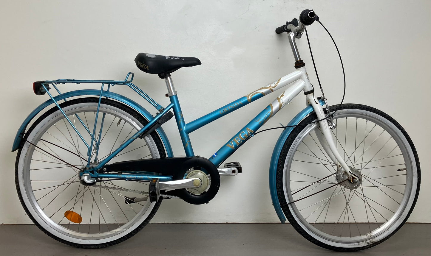 Vega Grinda, 24", 3 växlar, bättre begagnat skick