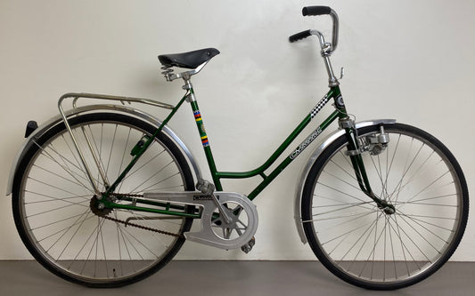 Crescent City, 27", bättre begagnat skick