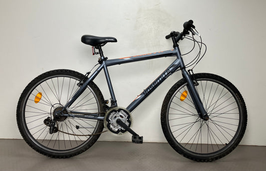 Yosemite X-Sport, 26”, 18 växlar, bättre begagnat skick