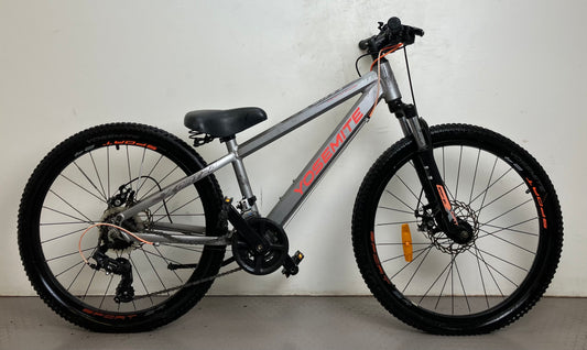 Yosemite X-Dirt, 24”, 7 växlar, bättre begagnat skick