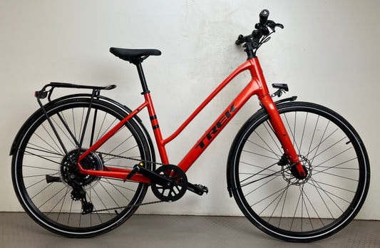 Trek FX Equipped Midstep, 28”, 9 växlar, bättre begagnat skick