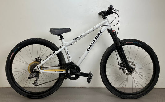 Nishiki Shot Dirtjump, 26”, 8 växlar, bättre begagnat skick