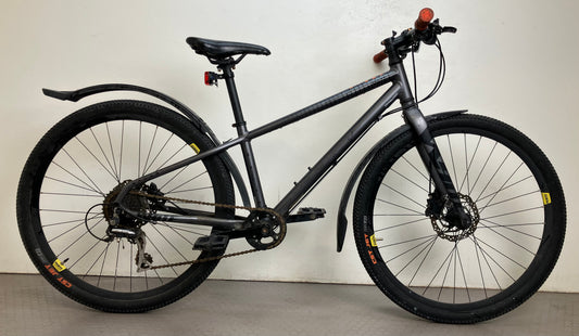 White XC 240 Lite, 24", 8 växlar, bättre begagnat skick