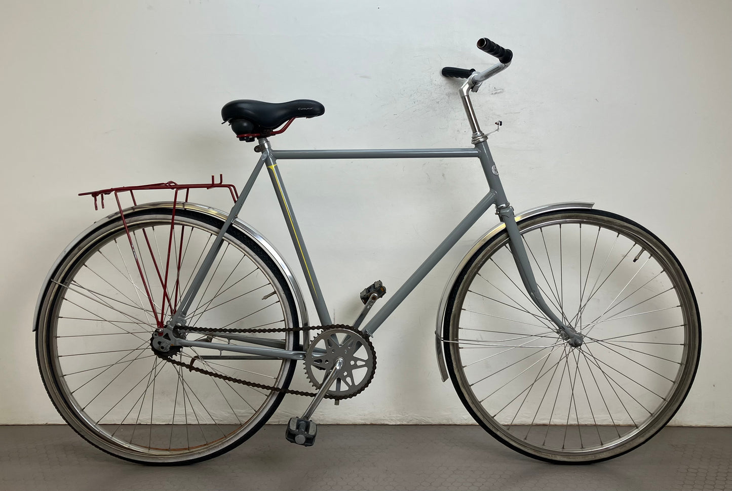 Crescent City, 28”, bättre begagnat skick