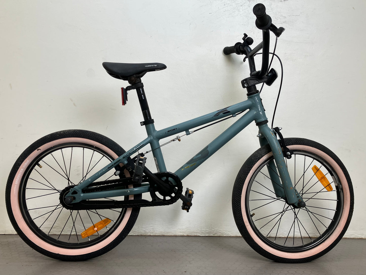 Yosemite Tail Whip, 18”, bättre begagnat skick