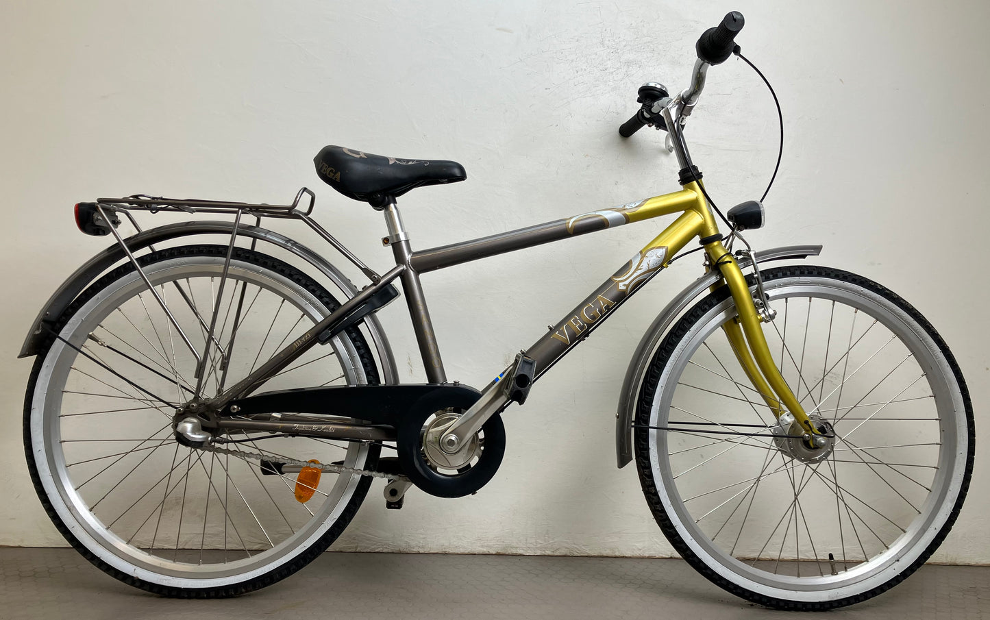 Vega Sandö, 24”, 3 växlar, bättre begagnat skick
