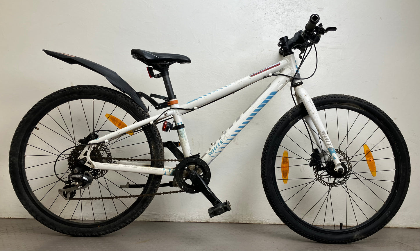 White XC 240 Lite, 24”, 8 växlar, bättre begagnat skick