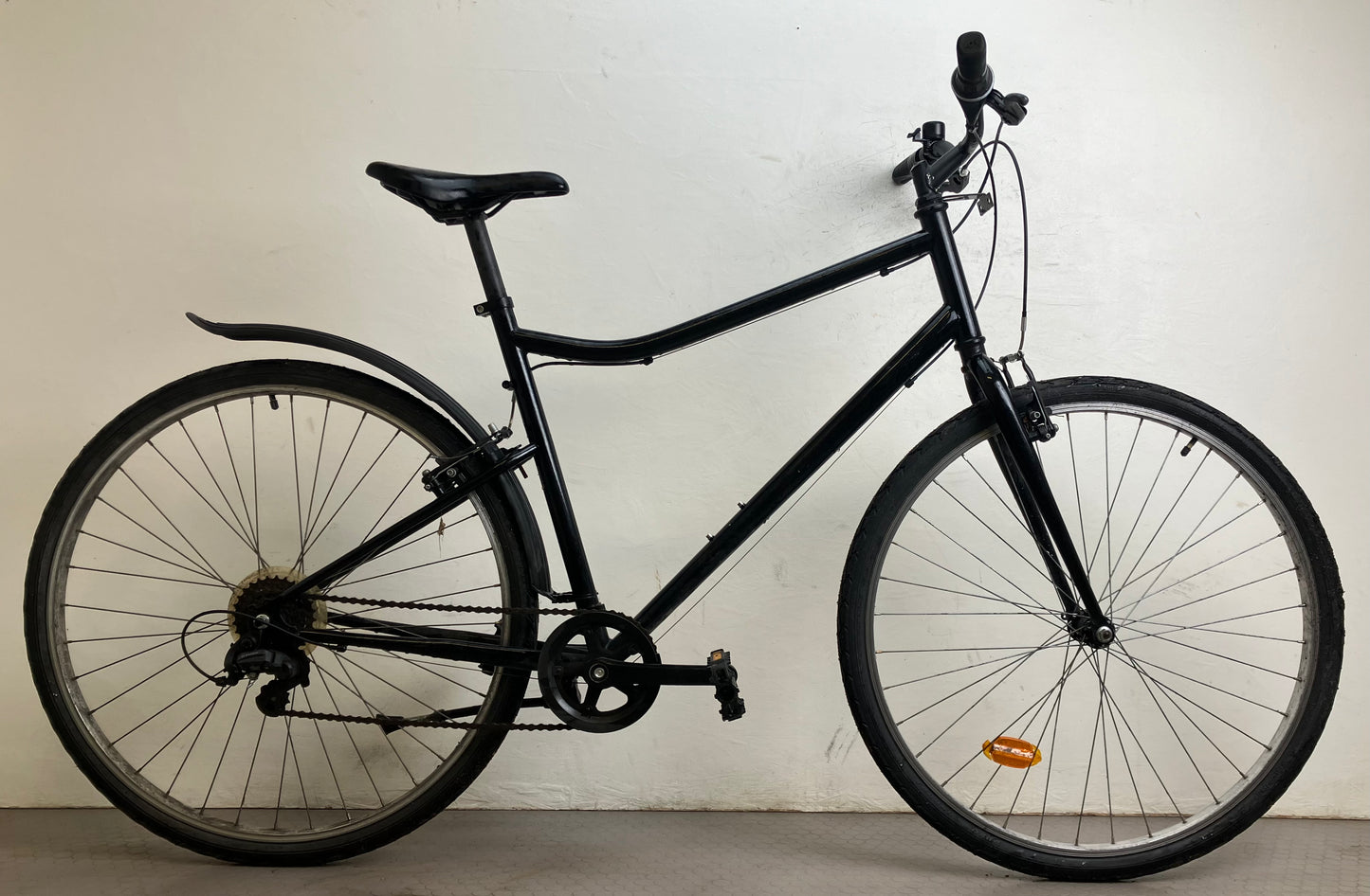 Btwin Riverside 100, 28", 6 växlar, bättre begagnat skick