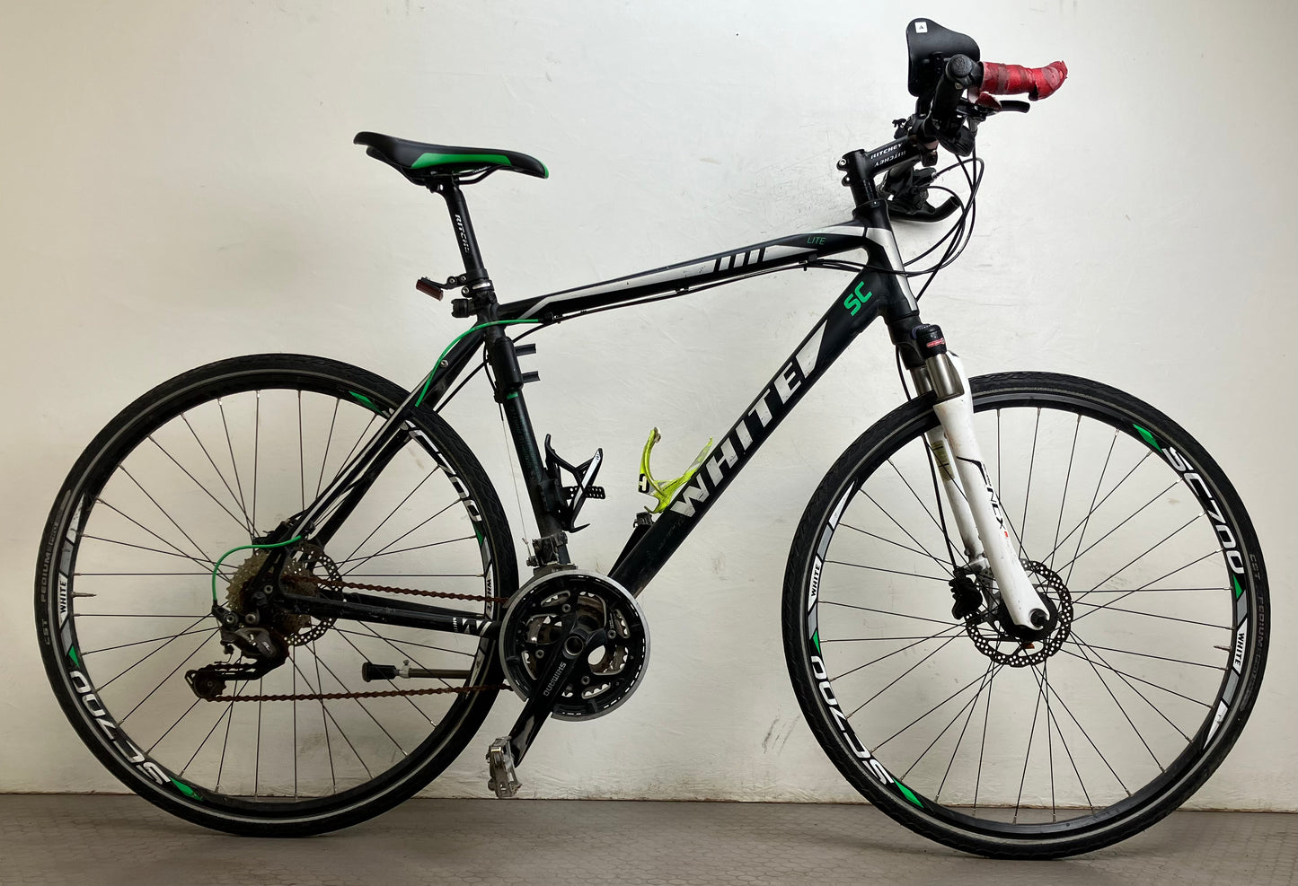 White SC Lite, 28”, 30 växlar, bättre begagnat skick