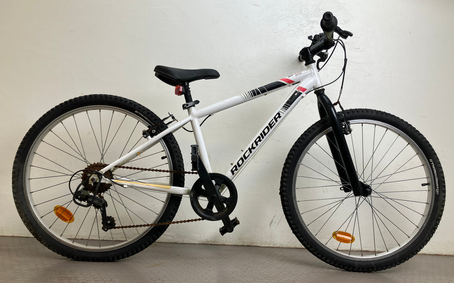Btwin Rockrider ST100, 24”, 6 växlar, bättre begagnat skick
