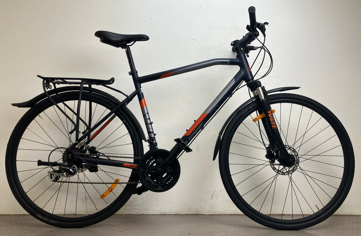 White SC Trainer, 28”, 24 växlar, bättre begagnat skick