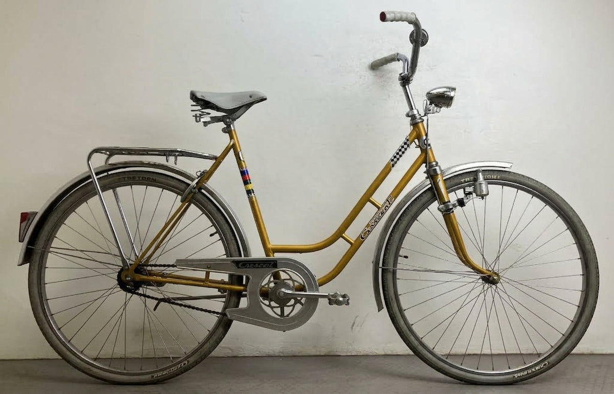 Crescent City, 26”, bättre begagnat skick